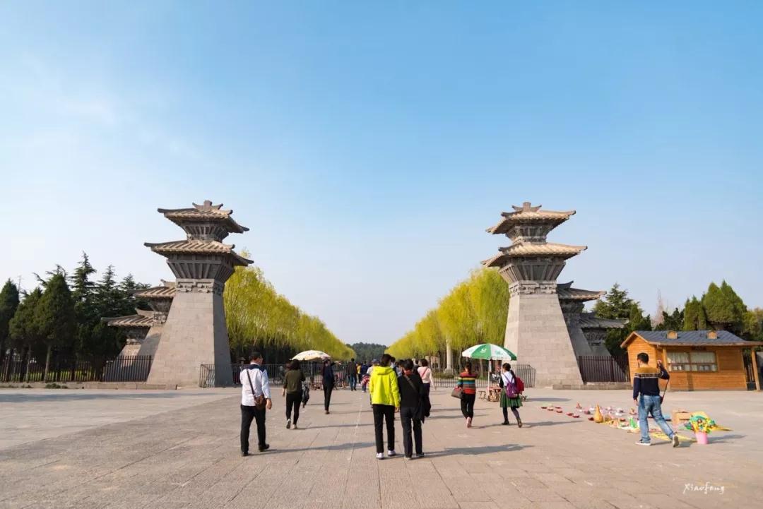 洛阳花会图